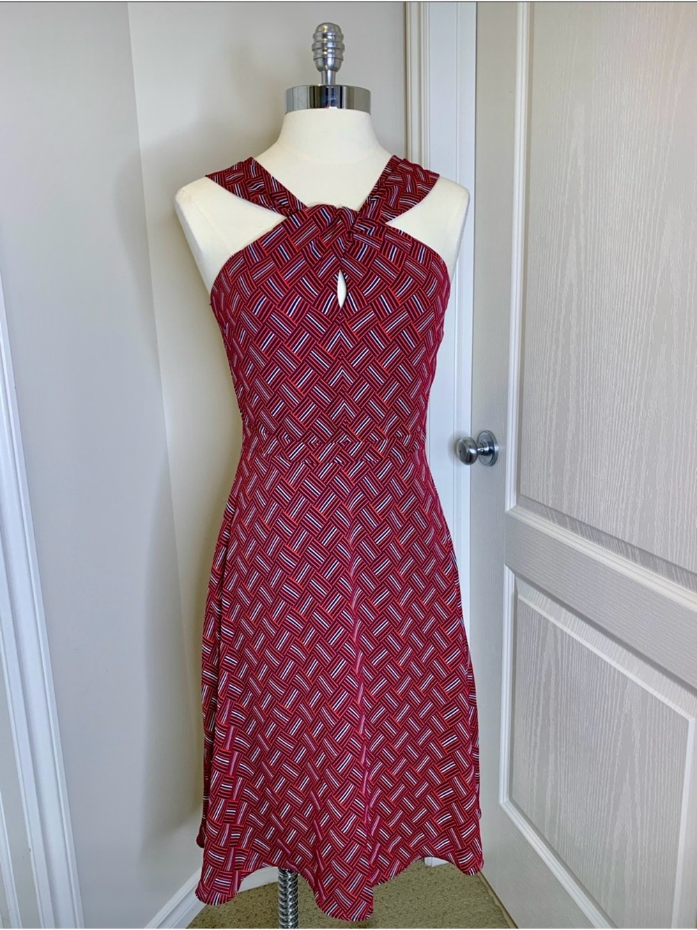BANANA REPUBLIC FACTORY
PRINT TWIST NECK HALTER DRESS NWT